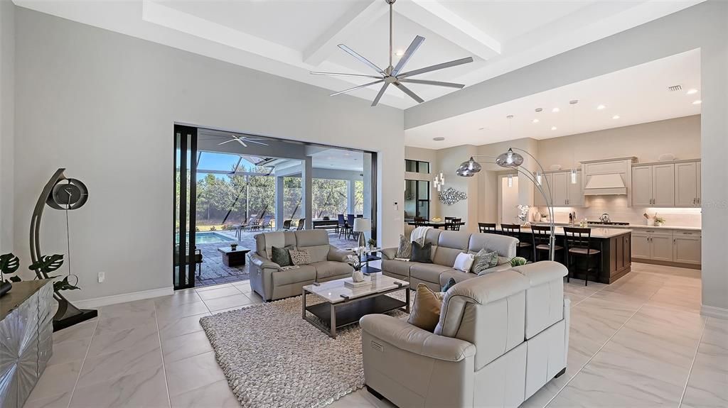 En Venta: $2,250,000 (3 camas, 4 baños, 3578 Pies cuadrados)