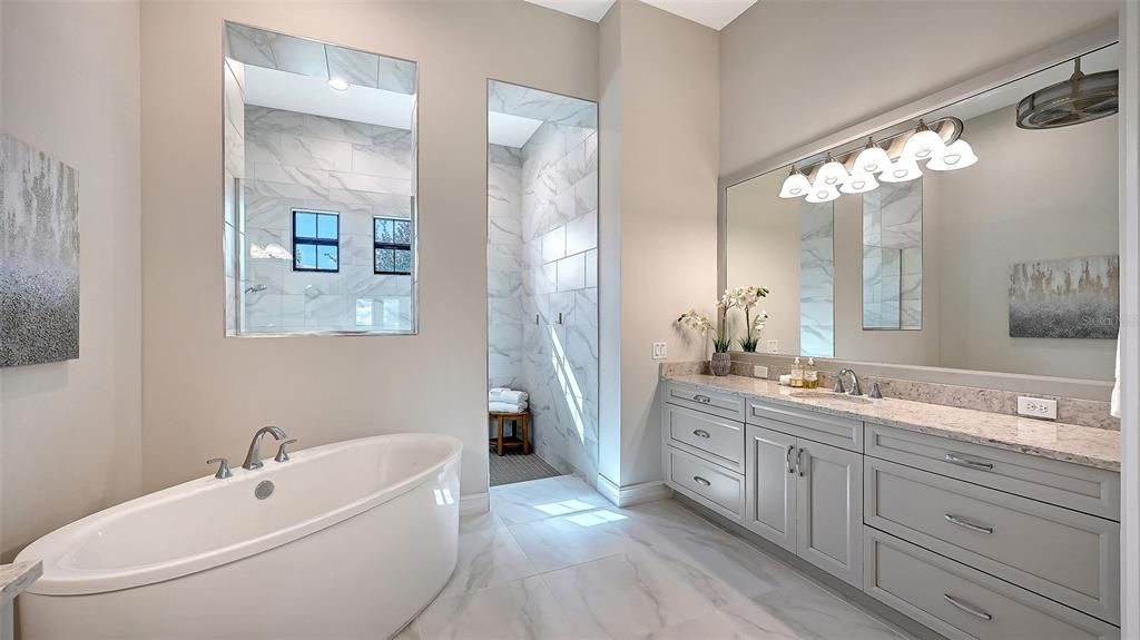 En Venta: $2,250,000 (3 camas, 4 baños, 3578 Pies cuadrados)