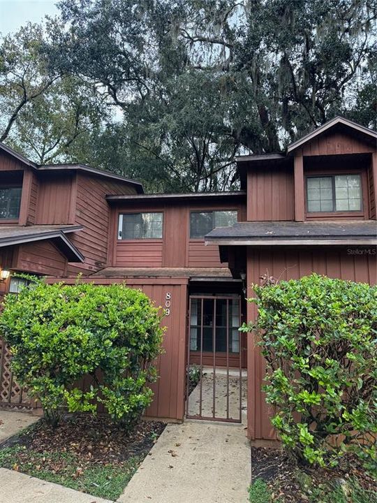 Recently Rented: $1,300 (2 beds, 2 baths, 1106 Square Feet)