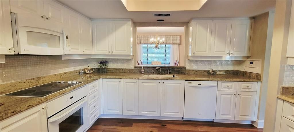 На продажу: $499,500 (3 спален, 3 ванн, 2146 Квадратных фут)