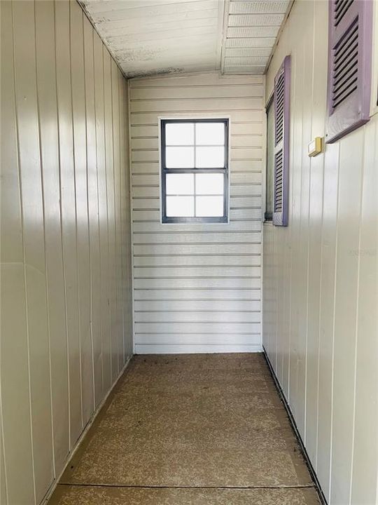 待售: $127,000 (2 贝兹, 1 浴室, 864 平方英尺)