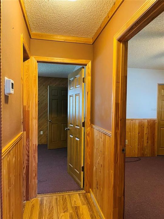 待售: $127,000 (2 贝兹, 1 浴室, 864 平方英尺)