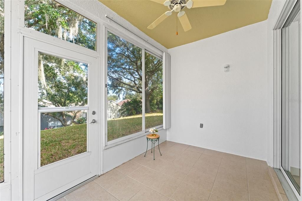 待售: $318,900 (2 贝兹, 2 浴室, 1256 平方英尺)