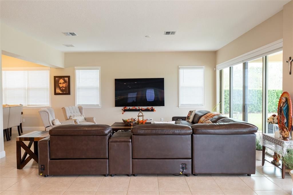 待售: $1,450,000 (4 贝兹, 4 浴室, 3353 平方英尺)