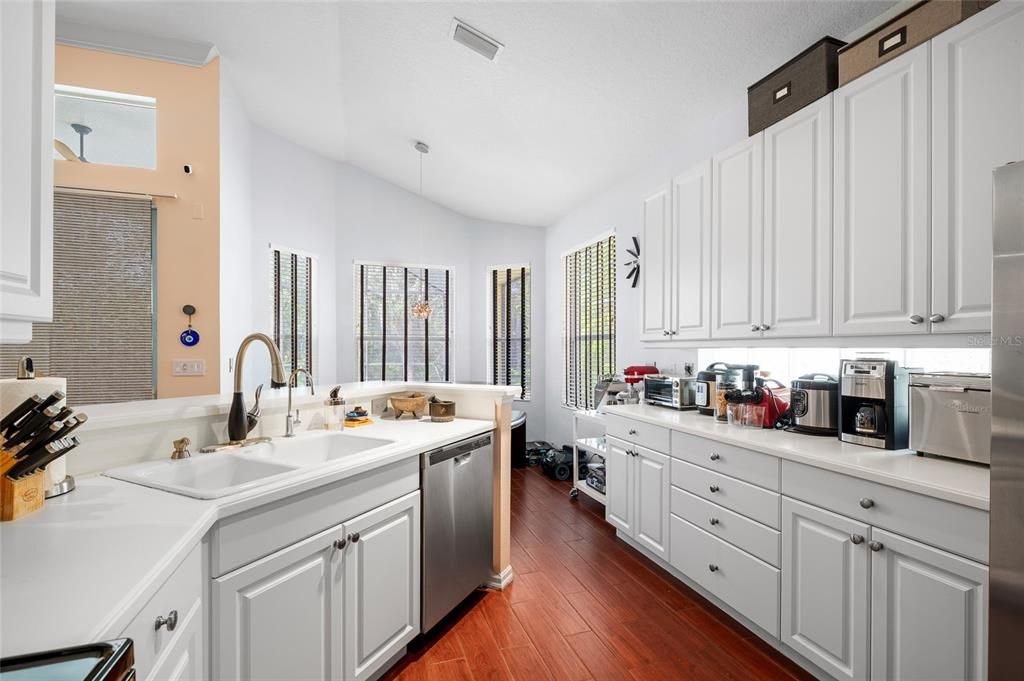 For Sale: $625,000 (3 beds, 2 baths, 2186 Square Feet)