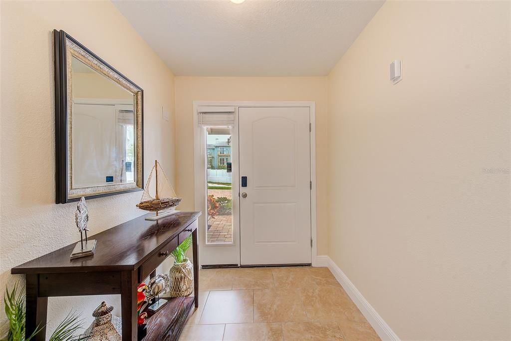 待售: $1,100,000 (3 贝兹, 2 浴室, 1881 平方英尺)