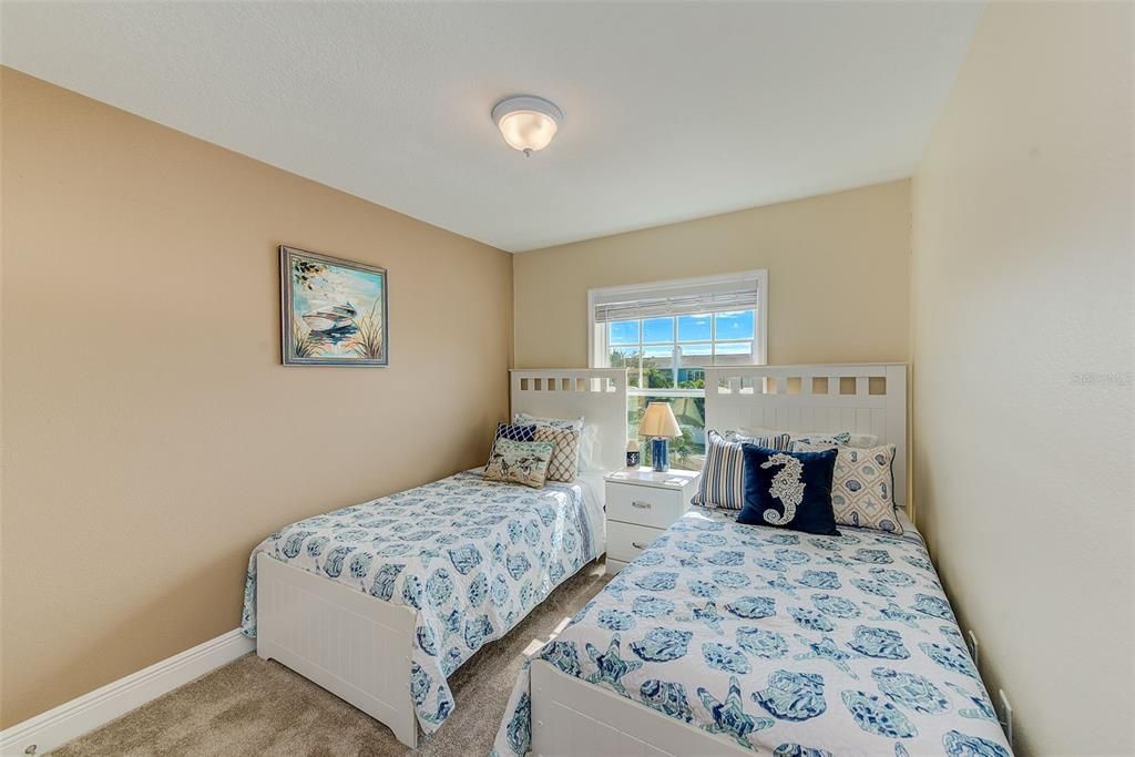 待售: $1,100,000 (3 贝兹, 2 浴室, 1881 平方英尺)