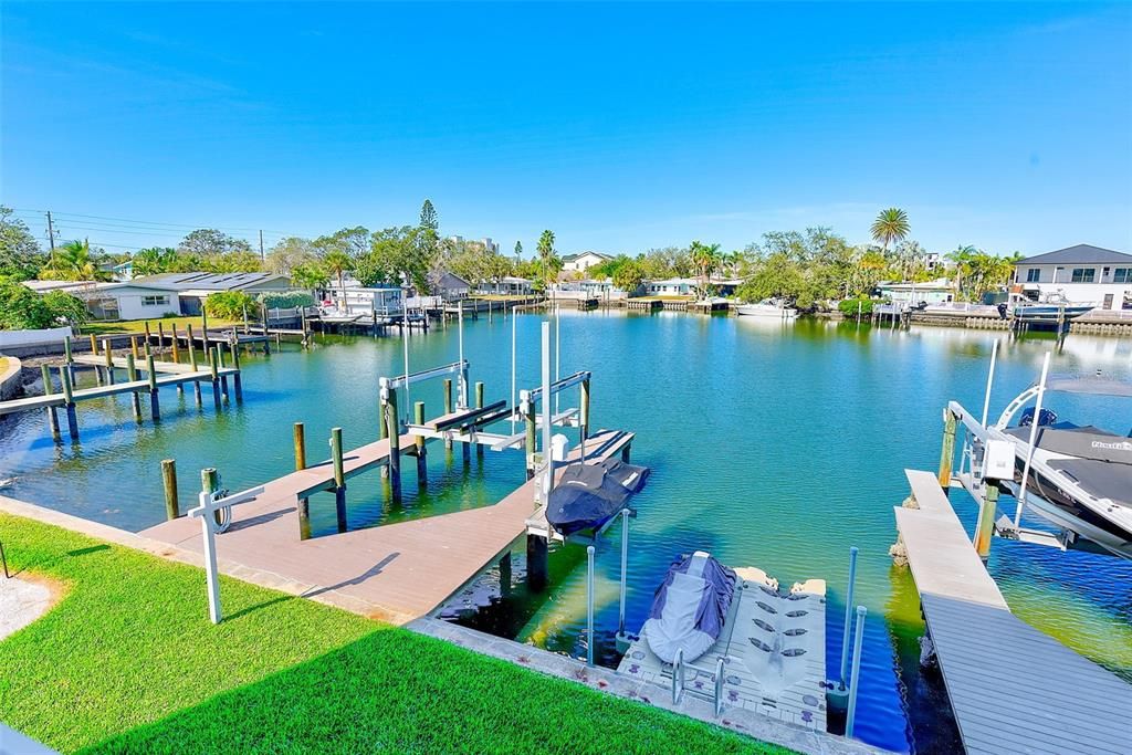 待售: $1,100,000 (3 贝兹, 2 浴室, 1881 平方英尺)