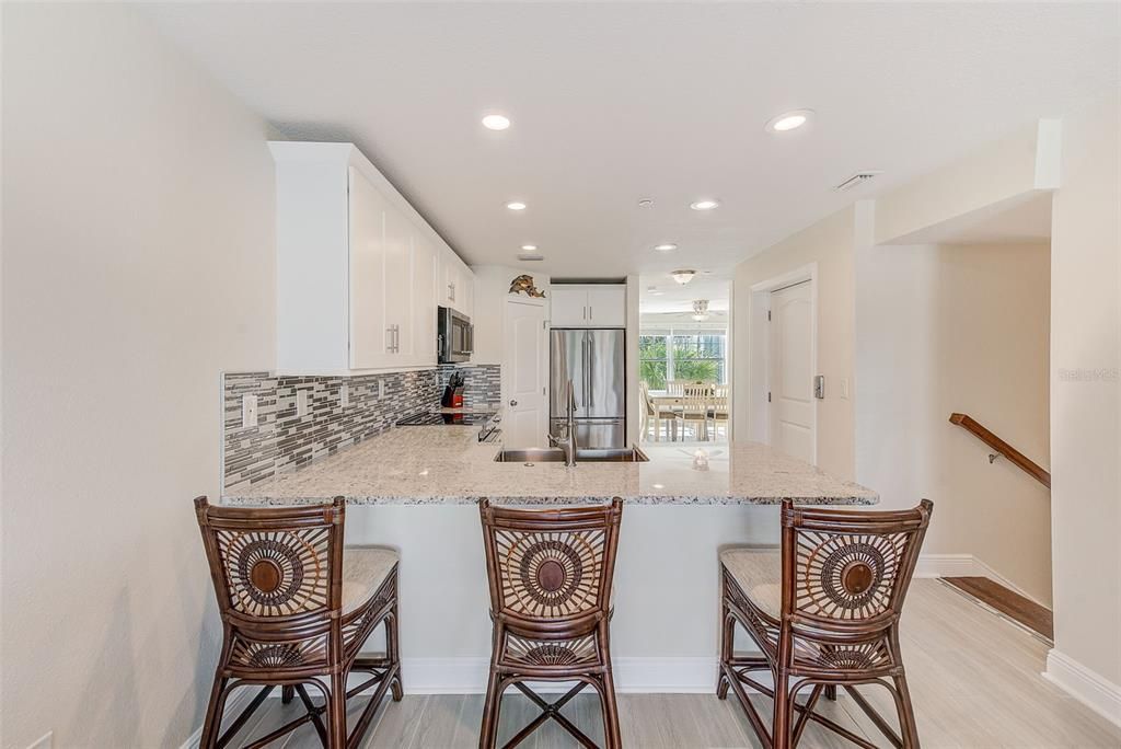 待售: $1,100,000 (3 贝兹, 2 浴室, 1881 平方英尺)