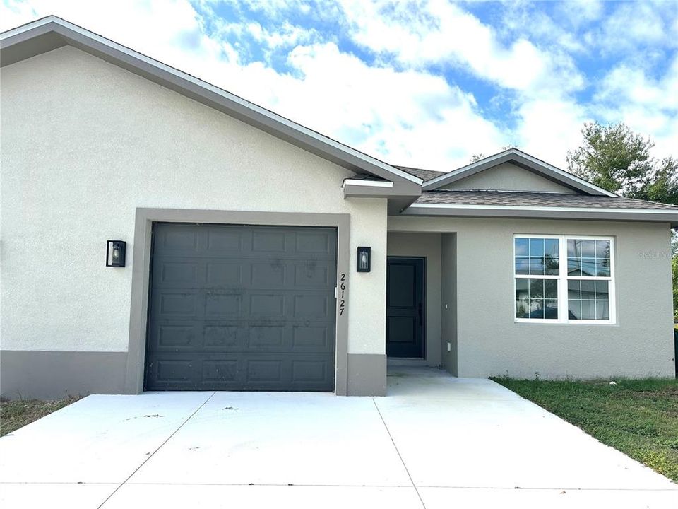 For Rent: $1,695 (3 beds, 2 baths, 1438 Square Feet)