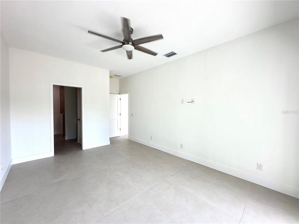 For Rent: $1,695 (3 beds, 2 baths, 1438 Square Feet)