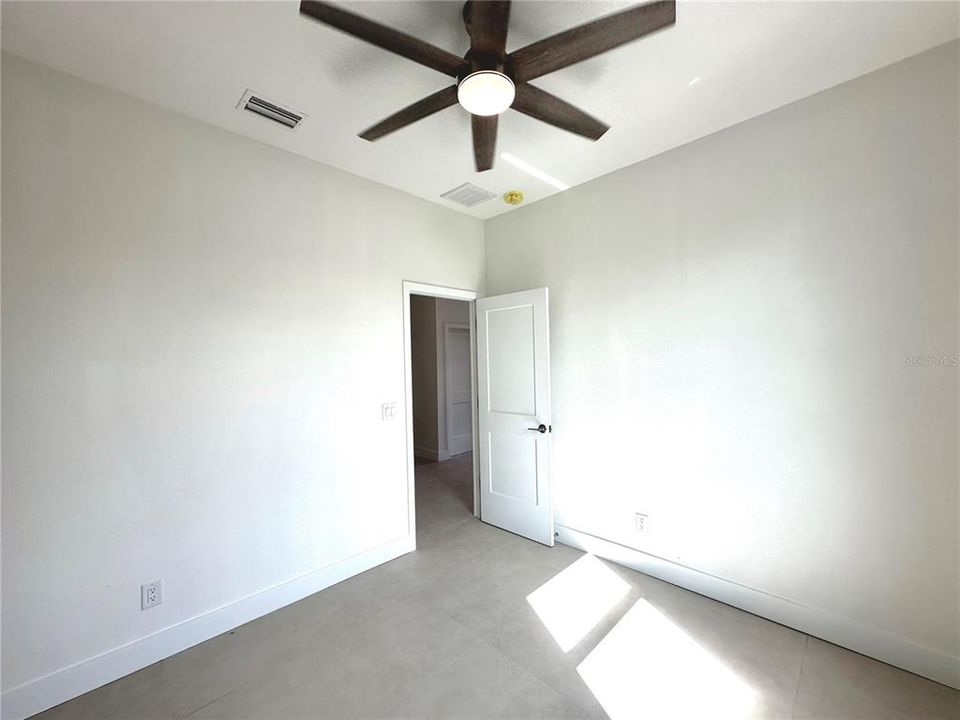 For Rent: $1,695 (3 beds, 2 baths, 1438 Square Feet)