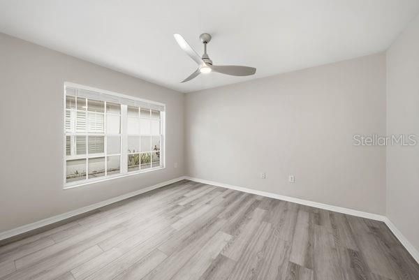 Activo con contrato: $329,999 (2 camas, 2 baños, 1659 Pies cuadrados)