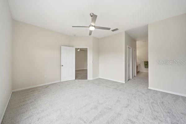 Activo con contrato: $329,999 (2 camas, 2 baños, 1659 Pies cuadrados)