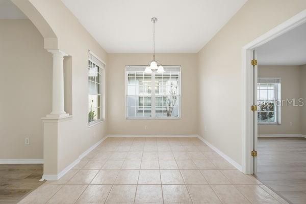 Activo con contrato: $329,999 (2 camas, 2 baños, 1659 Pies cuadrados)