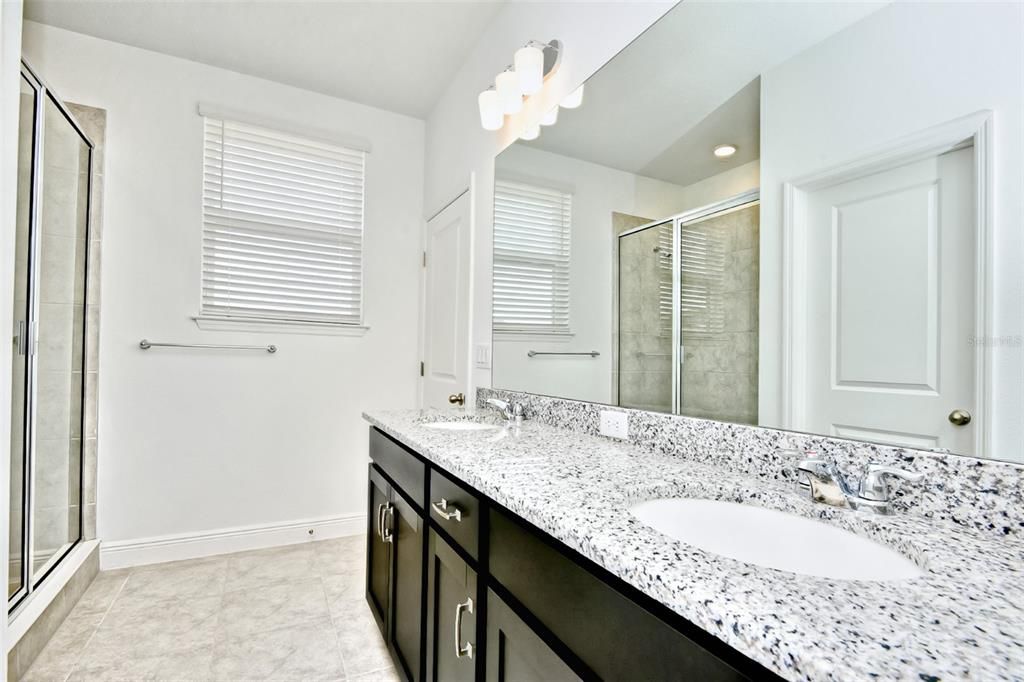 En Renta: $2,350 (3 camas, 2 baños, 1855 Pies cuadrados)