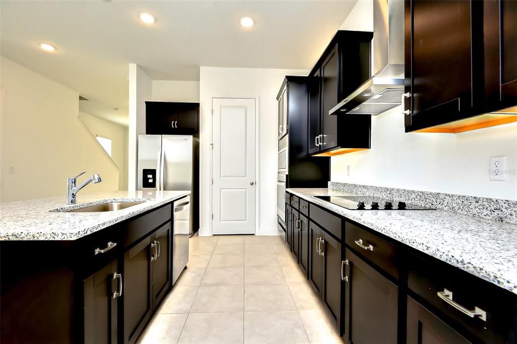 En Renta: $2,350 (3 camas, 2 baños, 1855 Pies cuadrados)