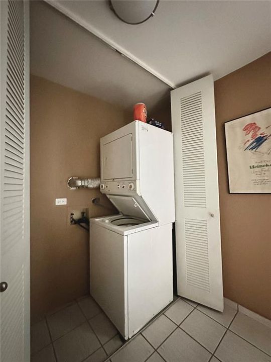 В аренду: $2,600 (3 спален, 3 ванн, 1877.11 Квадратных фут)