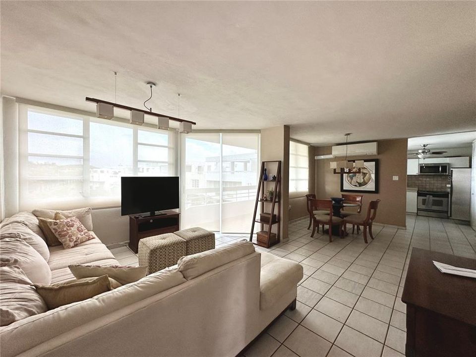 В аренду: $2,600 (3 спален, 3 ванн, 1877.11 Квадратных фут)