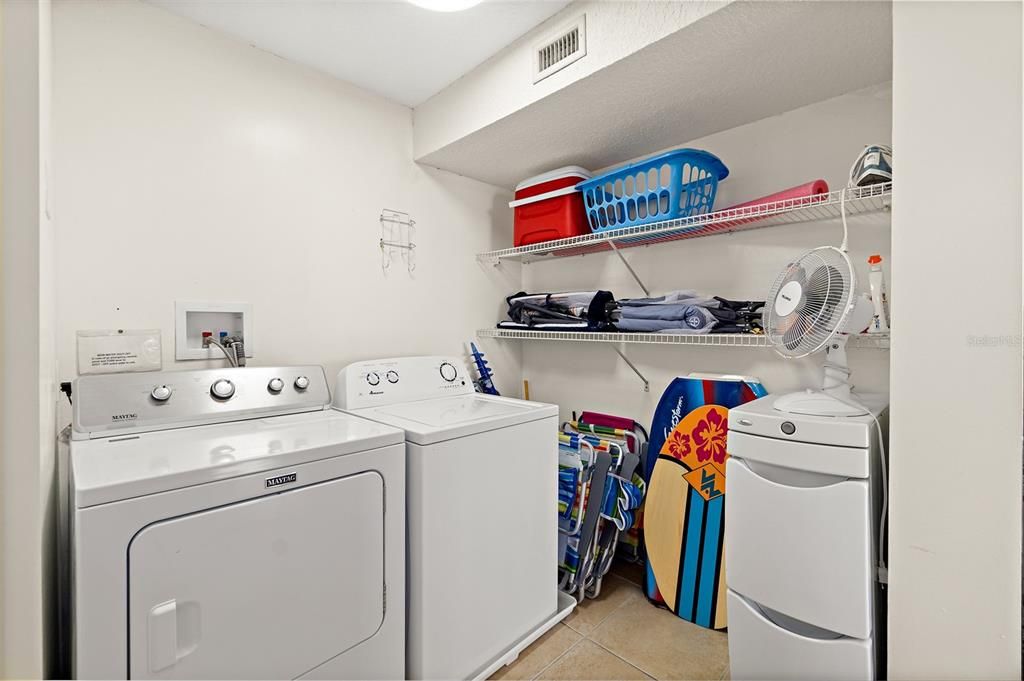 На продажу: $629,000 (2 спален, 2 ванн, 1145 Квадратных фут)