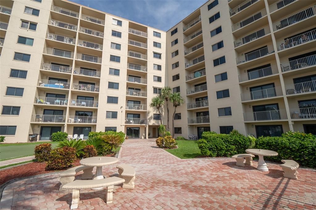 На продажу: $629,000 (2 спален, 2 ванн, 1145 Квадратных фут)