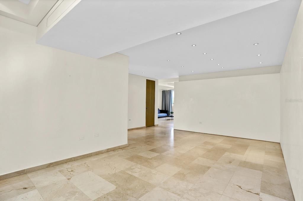 En Renta: $5,600 (3 camas, 2 baños, 2194 Pies cuadrados)