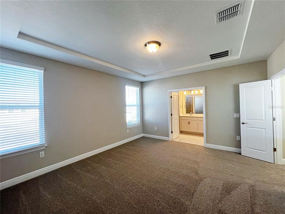 出租: $3,100 (3 贝兹, 2 浴室, 2206 平方英尺)