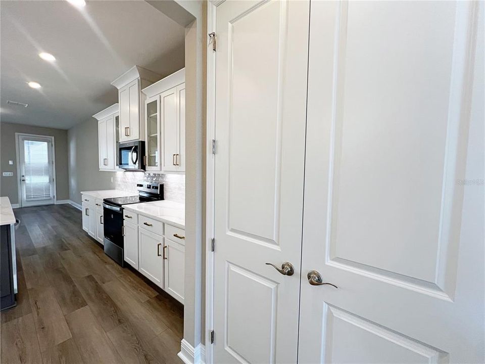 出租: $3,100 (3 贝兹, 2 浴室, 2206 平方英尺)