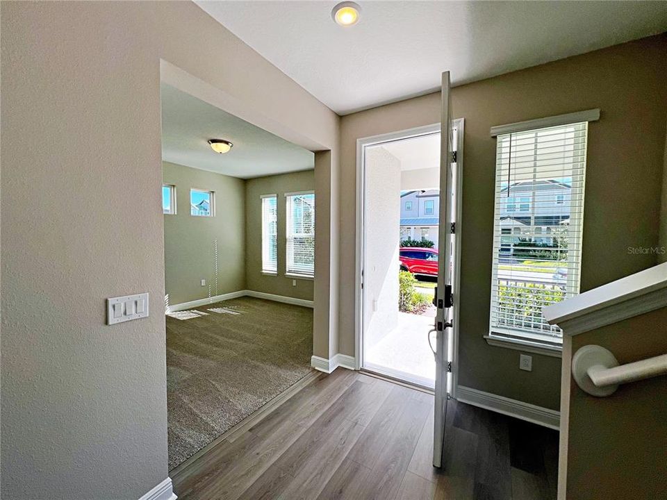 出租: $3,100 (3 贝兹, 2 浴室, 2206 平方英尺)