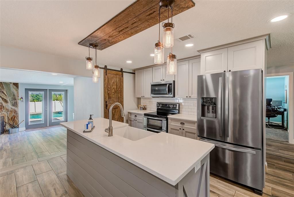 For Sale: $649,900 (3 beds, 2 baths, 1949 Square Feet)