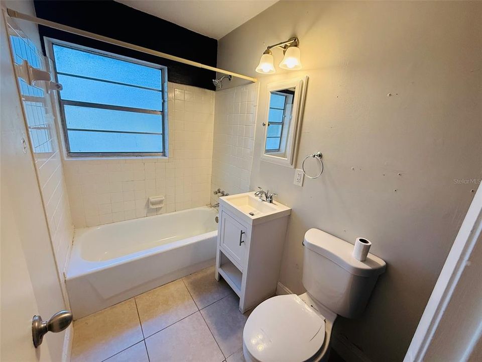 En Venta: $202,000 (3 camas, 1 baños, 933 Pies cuadrados)