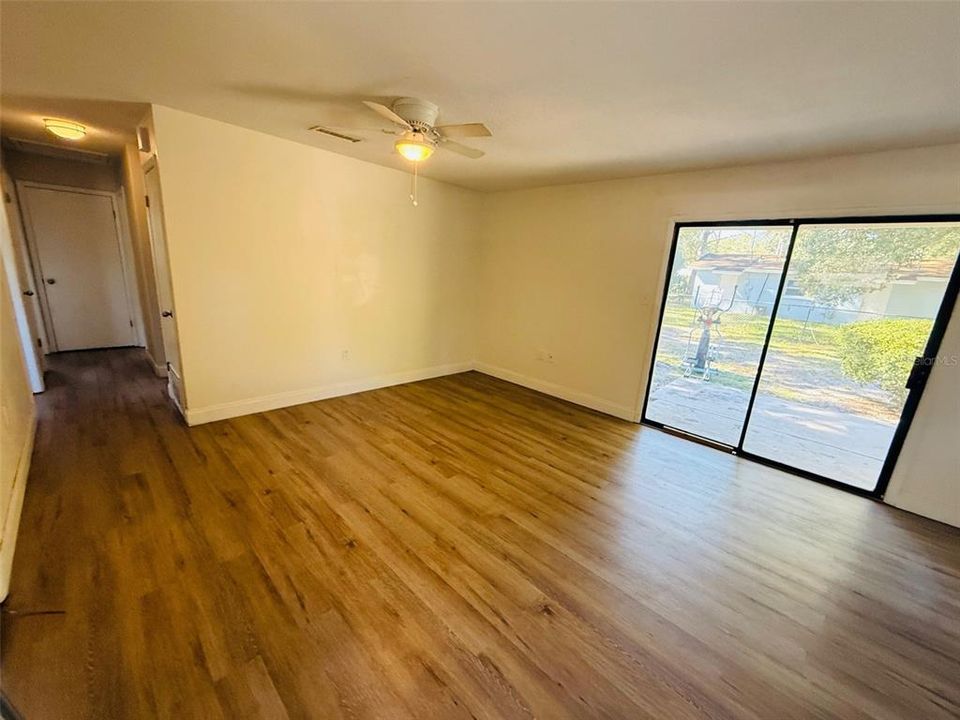 En Venta: $202,000 (3 camas, 1 baños, 933 Pies cuadrados)