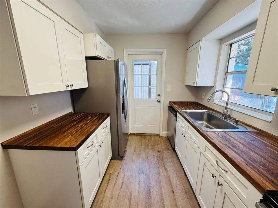 En Venta: $202,000 (3 camas, 1 baños, 933 Pies cuadrados)