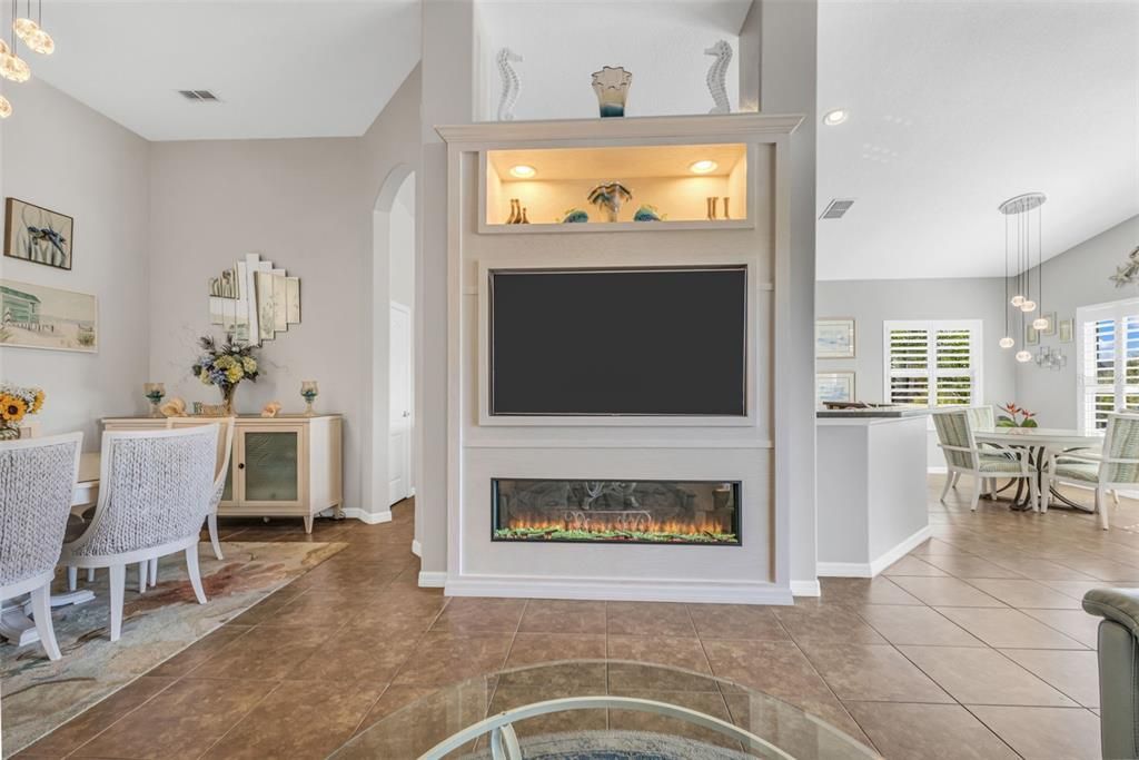 Active With Contract: $399,450 (2 beds, 2 baths, 1807 Square Feet)