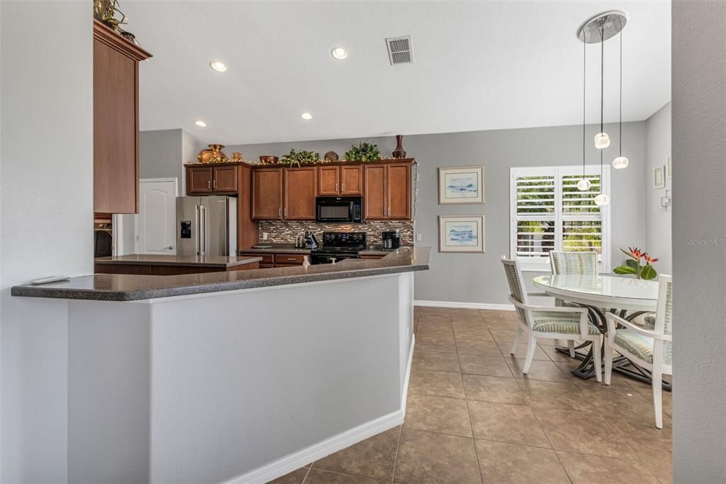 Active With Contract: $399,450 (2 beds, 2 baths, 1807 Square Feet)