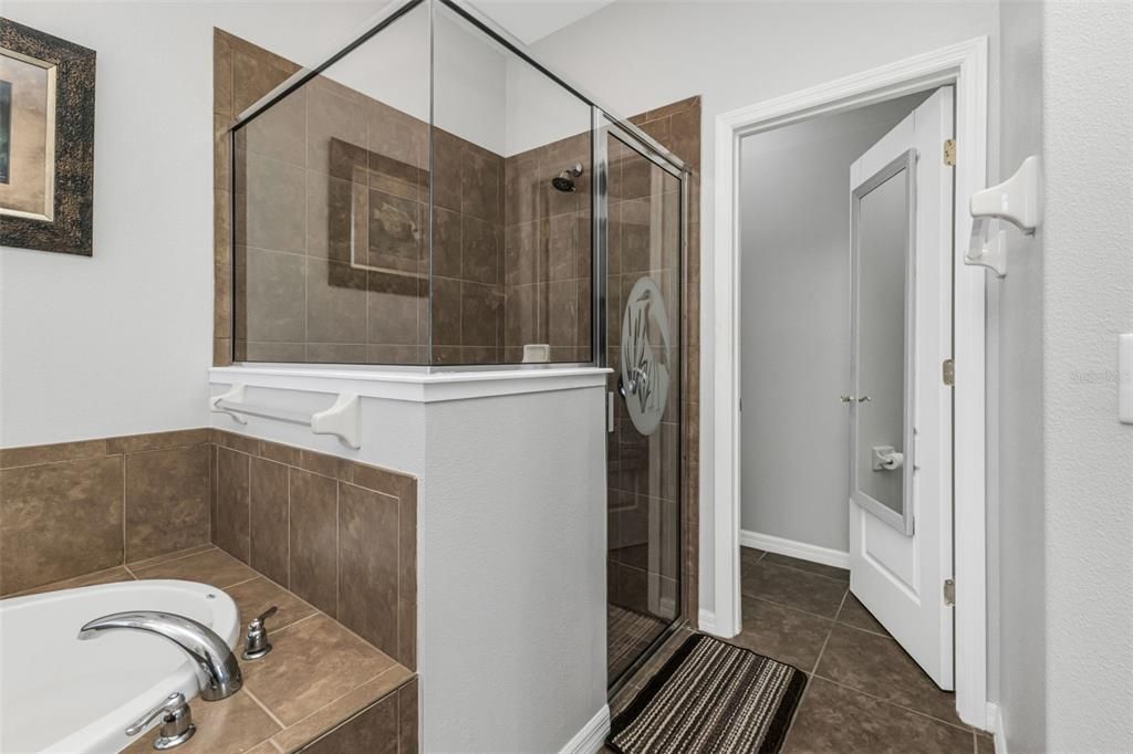 Active With Contract: $399,450 (2 beds, 2 baths, 1807 Square Feet)