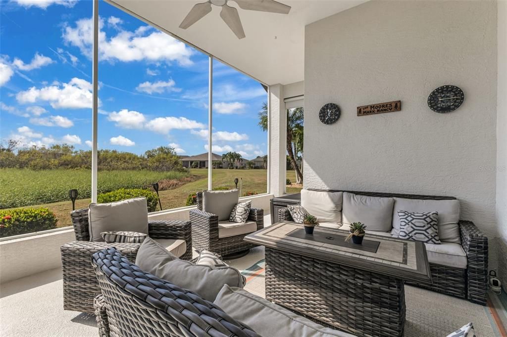 Active With Contract: $399,450 (2 beds, 2 baths, 1807 Square Feet)