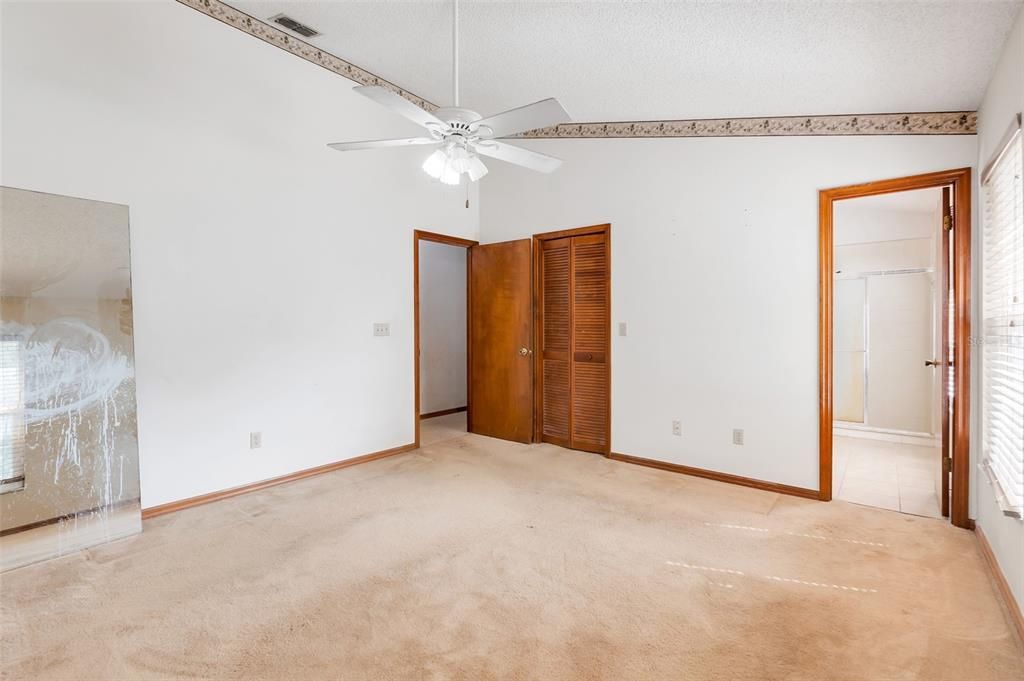 На продажу: $399,000 (3 спален, 2 ванн, 1801 Квадратных фут)