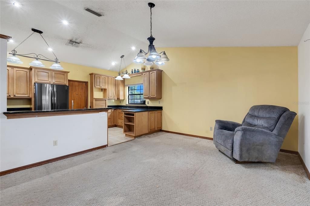 На продажу: $399,000 (3 спален, 2 ванн, 1801 Квадратных фут)