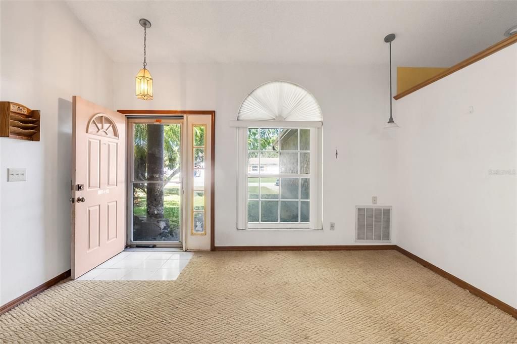 На продажу: $399,000 (3 спален, 2 ванн, 1801 Квадратных фут)