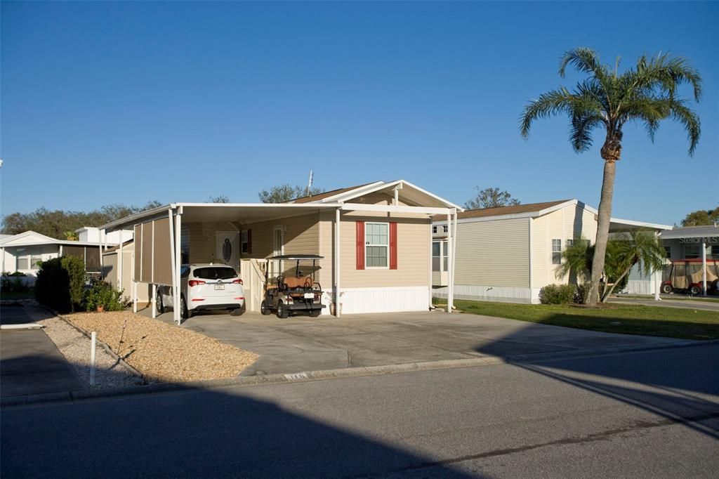 For Sale: $164,500 (1 beds, 1 baths, 679 Square Feet)