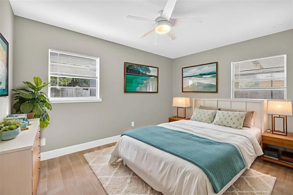 Под контрактом: $419,000 (4 спален, 2 ванн, 1538 Квадратных фут)