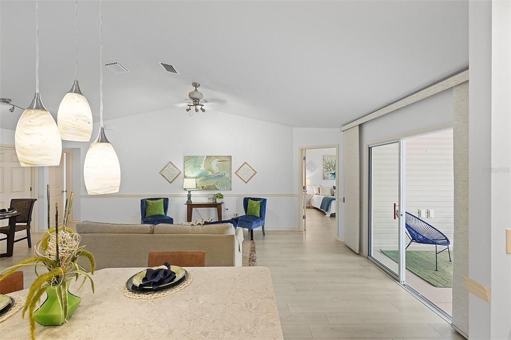 Activo con contrato: $399,500 (3 camas, 2 baños, 1574 Pies cuadrados)