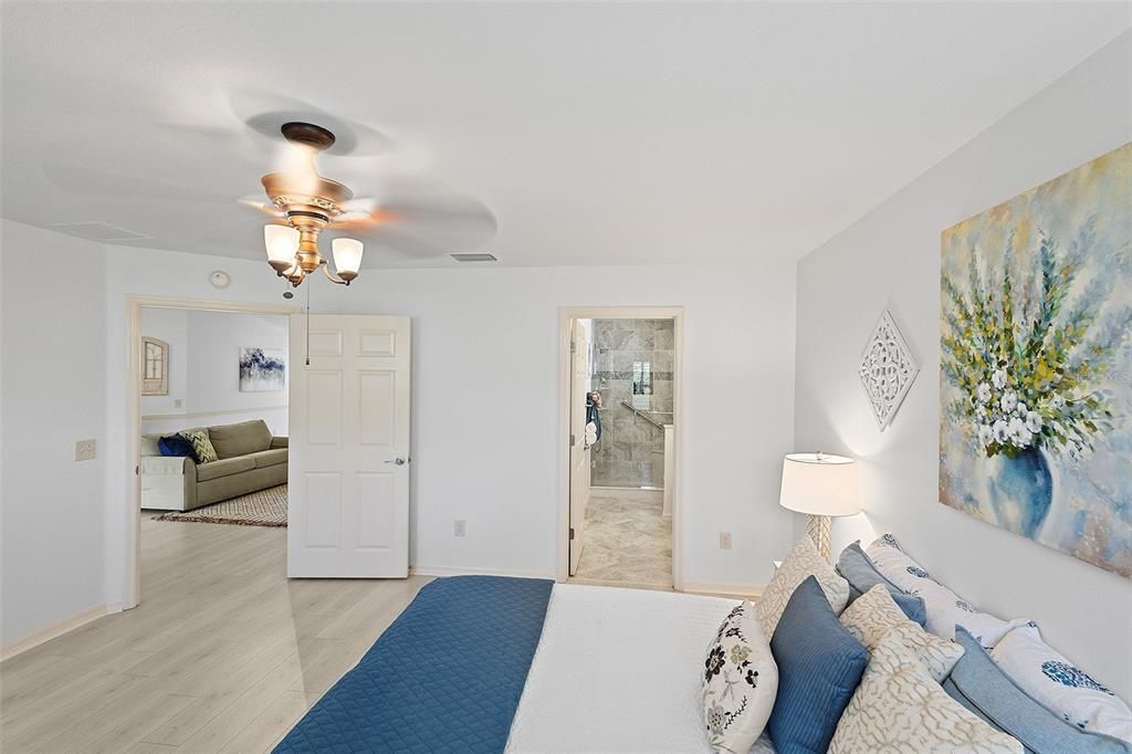 Activo con contrato: $399,500 (3 camas, 2 baños, 1574 Pies cuadrados)