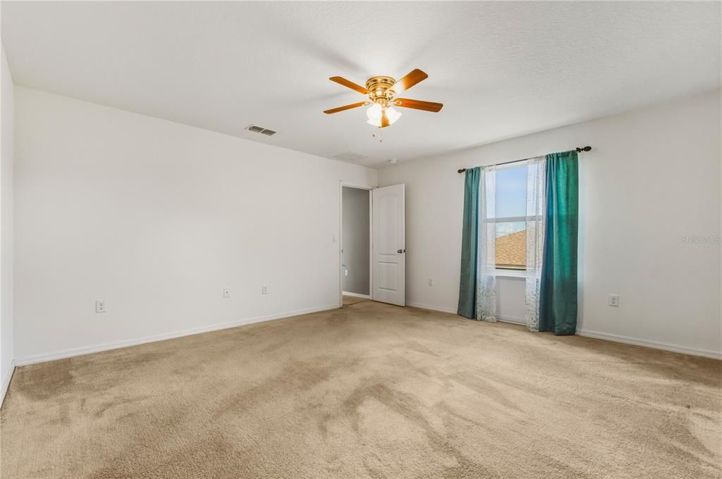 For Sale: $360,000 (4 beds, 2 baths, 2676 Square Feet)