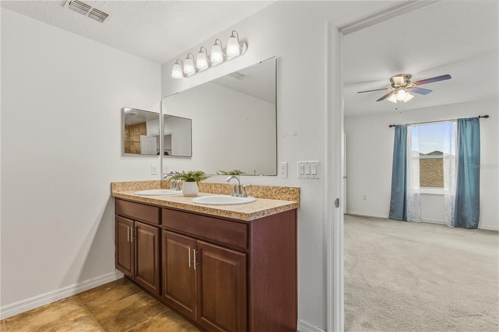 For Sale: $360,000 (4 beds, 2 baths, 2676 Square Feet)