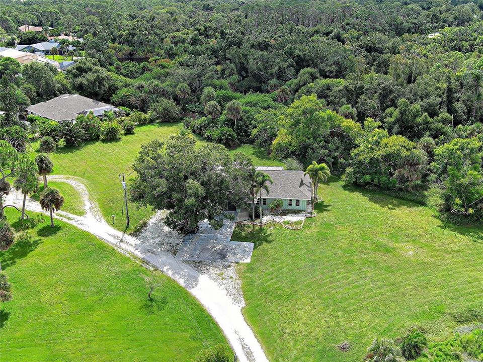 For Sale: $450,000 (4 beds, 2 baths, 1872 Square Feet)