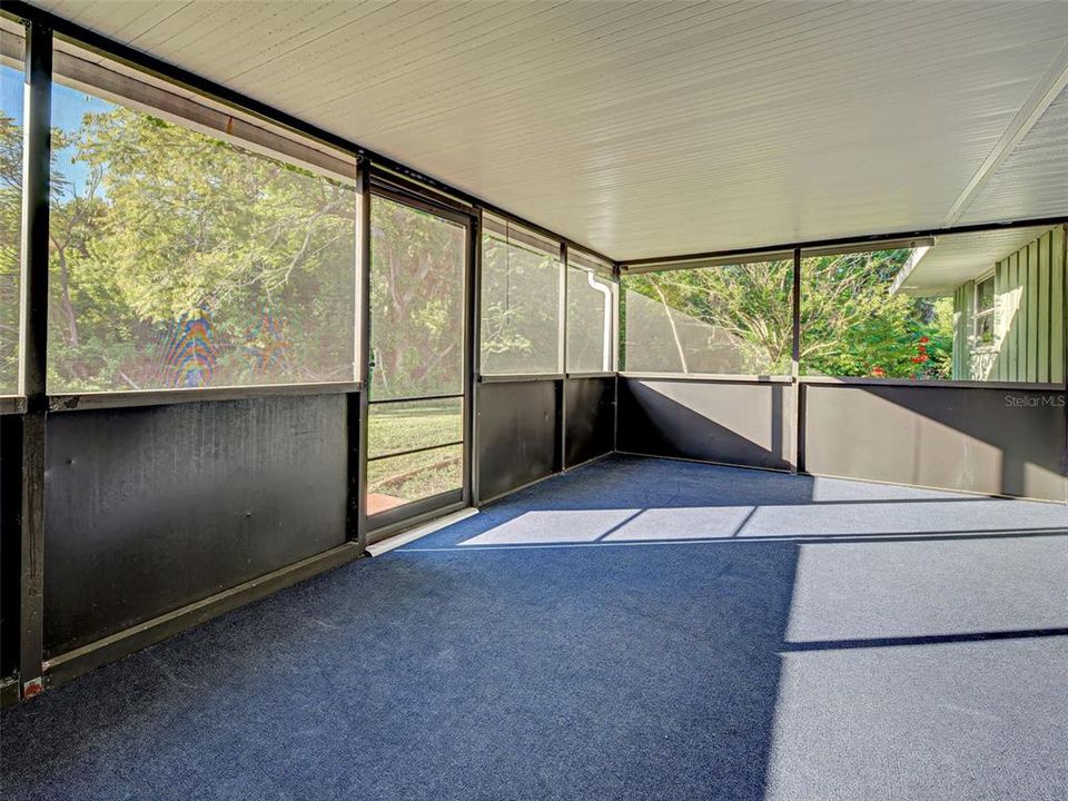 For Sale: $450,000 (4 beds, 2 baths, 1872 Square Feet)