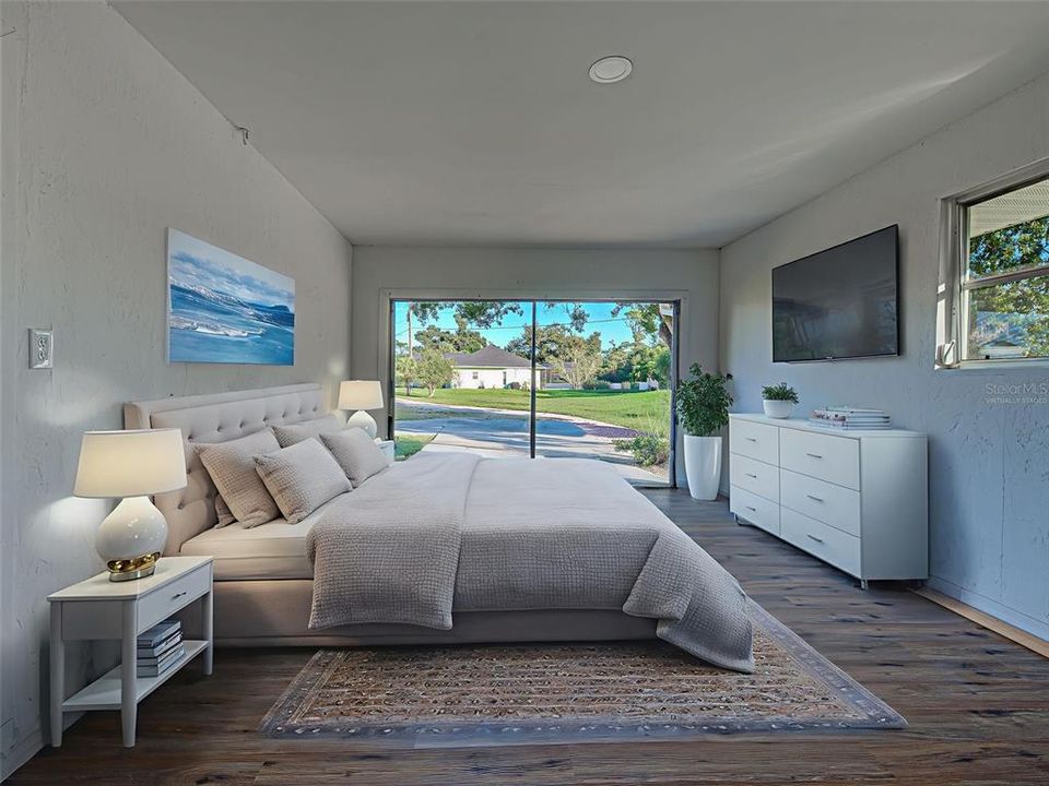 For Sale: $450,000 (4 beds, 2 baths, 1872 Square Feet)