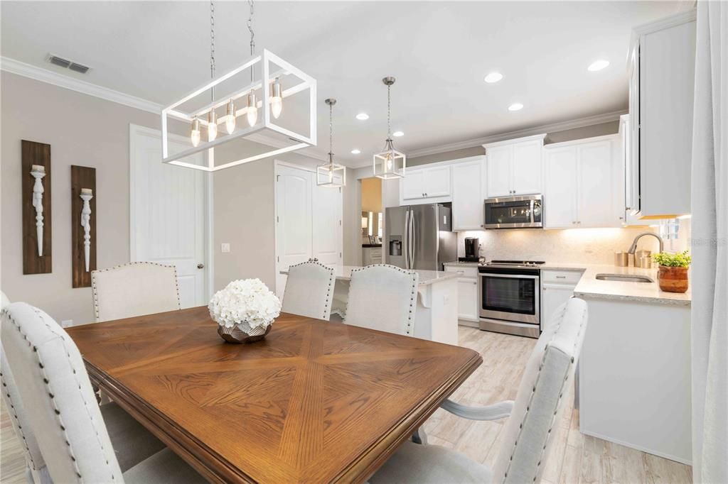 Activo con contrato: $539,000 (3 camas, 2 baños, 1804 Pies cuadrados)